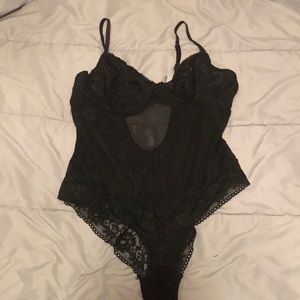 Lace body suit